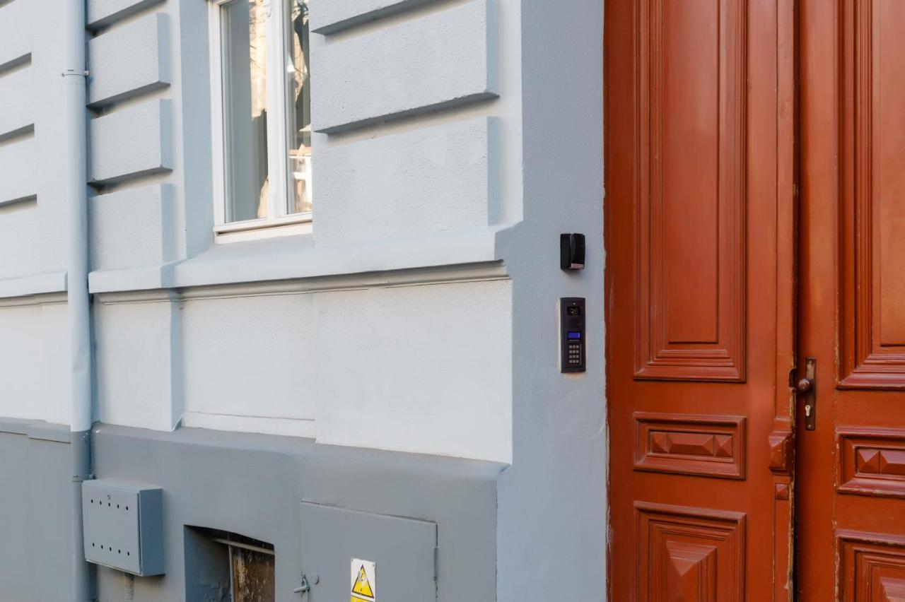 Apartament Nowe Miasto - Przy Parku Roz Гожов Велкополски Екстериор снимка